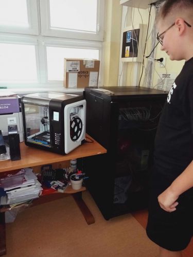 Hubert z pasją o drukowaniu 3D dla klas 13