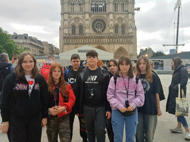 Wycieczka do Paryża klasy VII